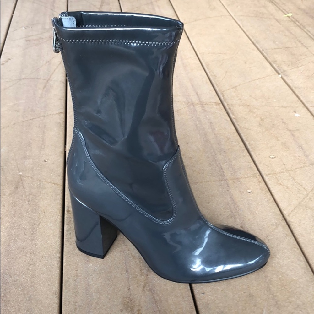 Brand NEW!!! GUESS Ankle Boots